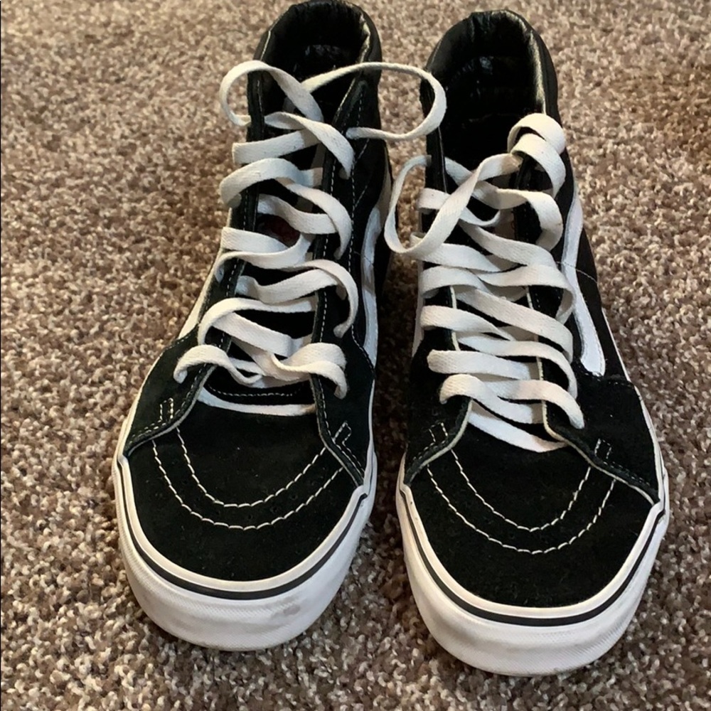 VANS OF THE WALL BLACK AND WHITE HIGH TOP SHOES